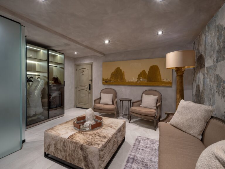 Deep Analysis: Luxury Honeymoon Suites American Southwest